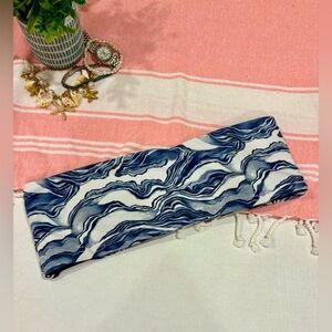 Zaful Blue And White Wavelike Bikini Top Strapless Woman’s Size M